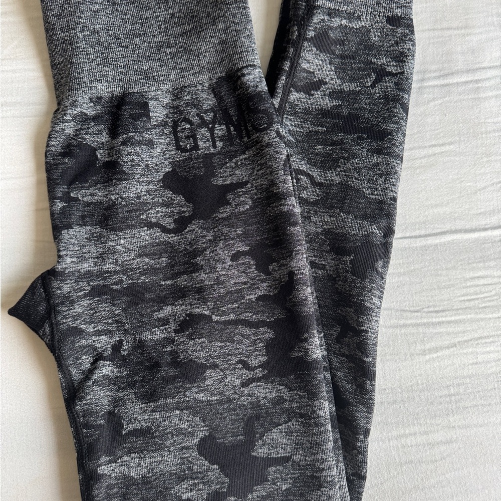 Adapt Camo Seamless Leggings- Charcoal